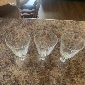 Vintage Classic Wine Water Drinking 6 7/8” H & 3.5” W Glassware Design Set of 3